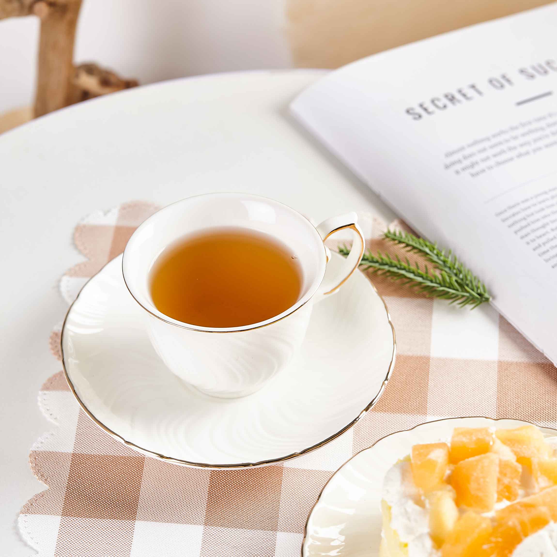 Oolong Tea: Benefits, Processing, Origins, and Brewing Guide